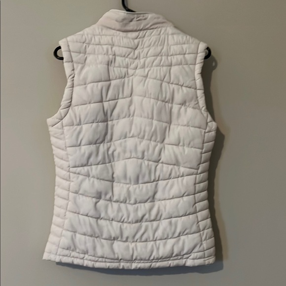 Cream Quilted Puffer Vest - Picture 4 of 4